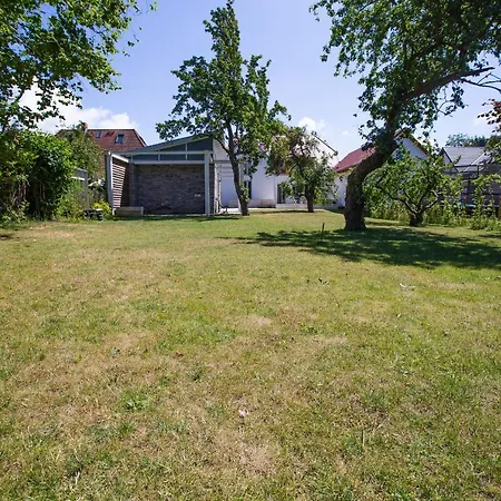 Kapitaenshaus Luv & Lee بيت للعطل